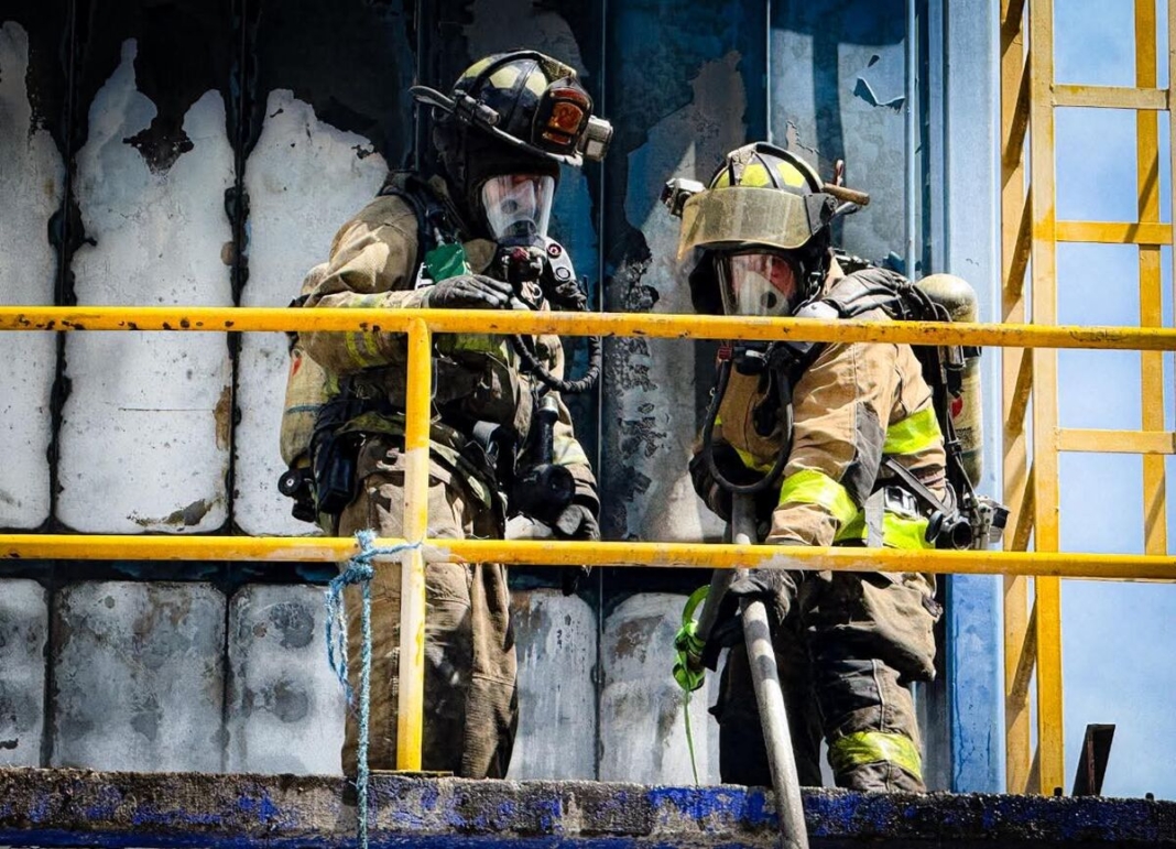 Controlan Incendio en fábrica de parque Industrial de San Juan del Río