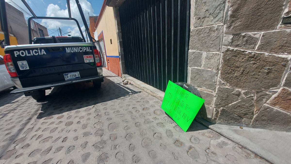 Hallan llanta con amenaza de muerte en colonia Juárez de San Juan del Río