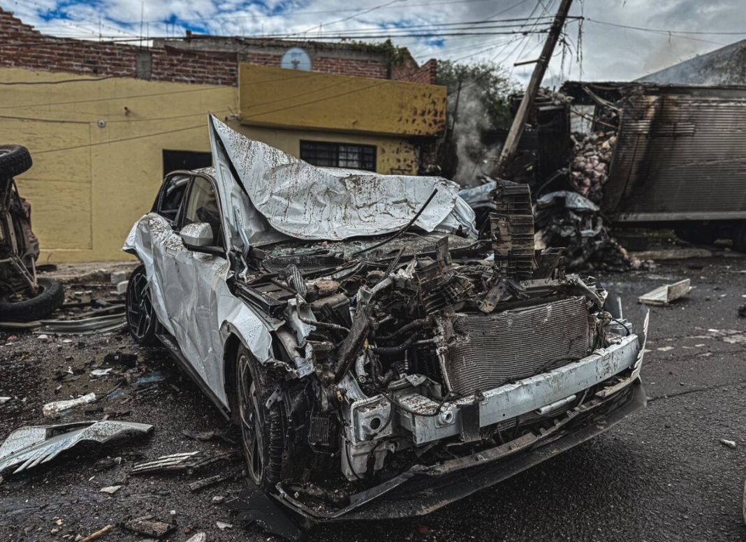 Tras accidente restringen acceso a carga pesada en puente de Avenida México de SJR