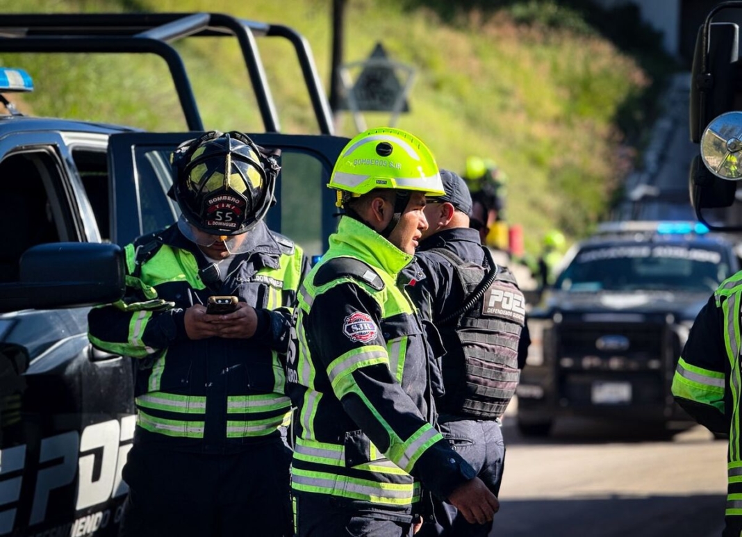 Bomberos de SJR prestan apoyo a damnificados por lluvias en Pinal y Jalpan