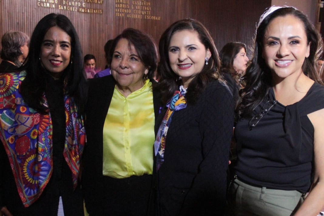 Conmemoran 72 años del voto femenino; 