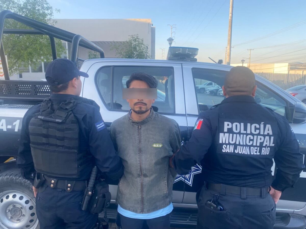 Detienen a hombre por seguir a su expareja en Lomas de San Juan