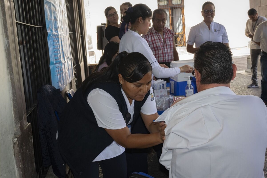 Inicia Campaña de Vacunación Invernal 2025-2026