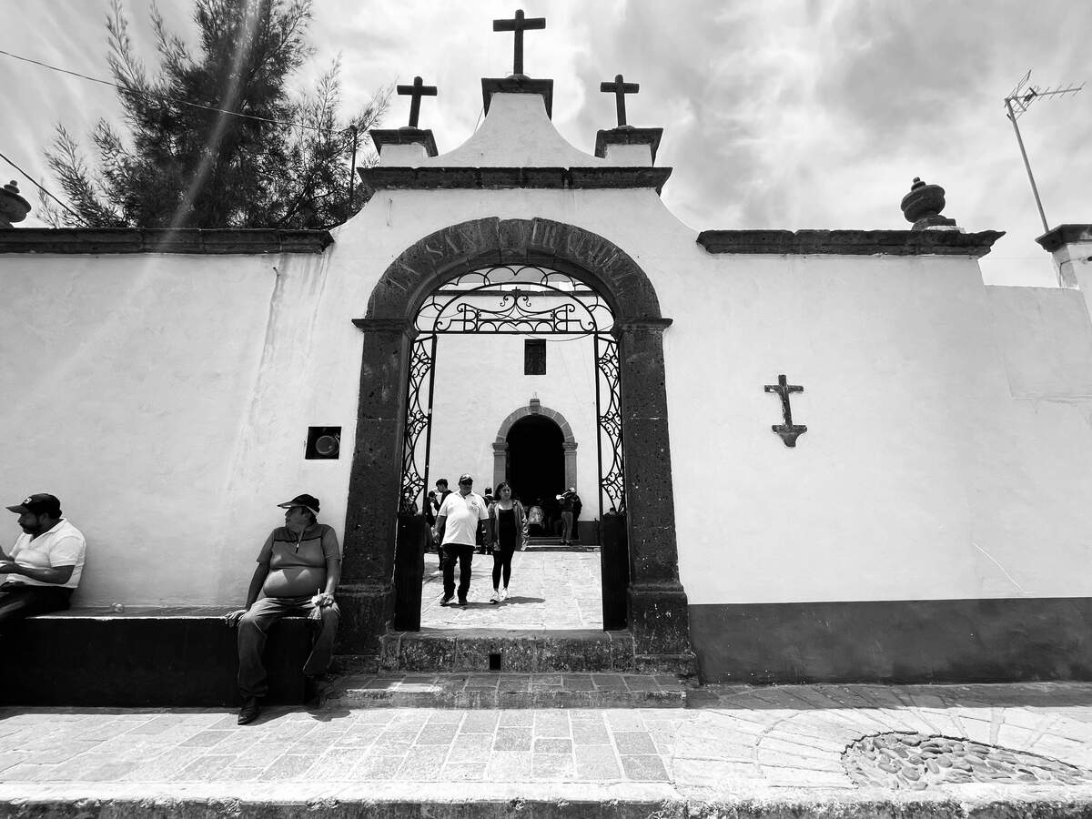 Rayo derriba la cruz principal del Templo del Calvario en San Juan del Río