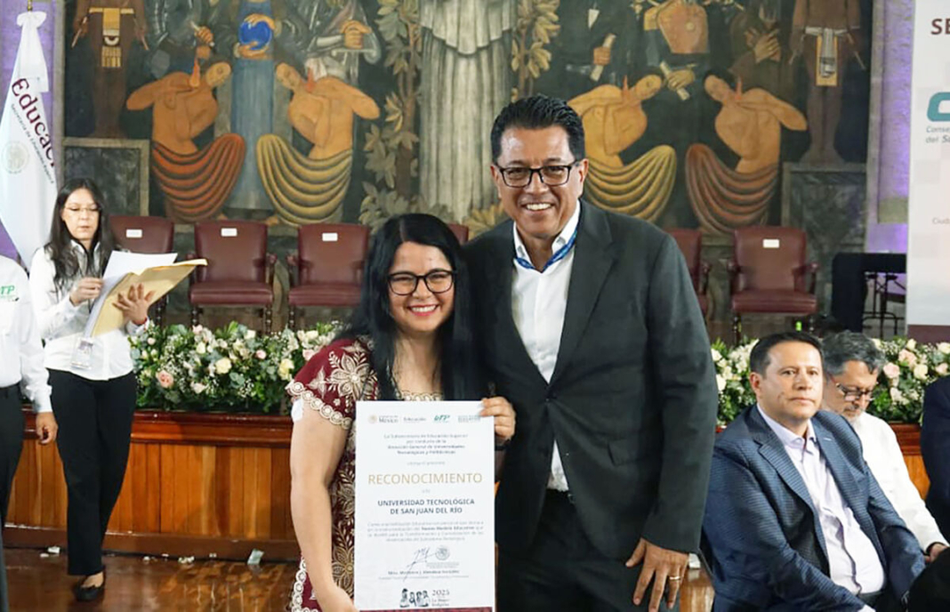 UT San Juan es reconocida como referente nacional en el Nuevo Modelo Educativo