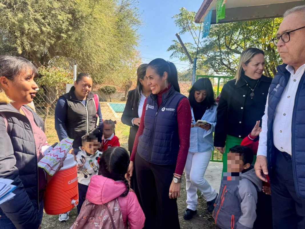 Entregan obras de mejoramiento de servicios en beneficio de comunidad estudiantil de San Juan del Río