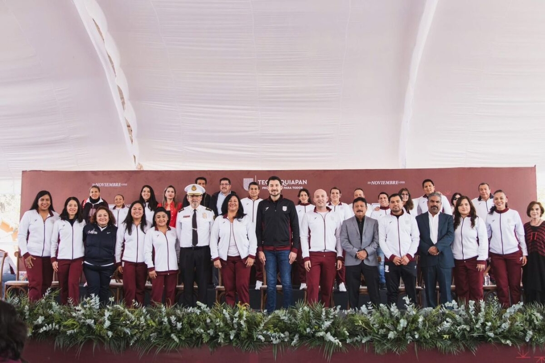 Municipio de Tequisquiapan conmemora el 115 Aniversario de la Revolución Mexicana con desfile cívico
