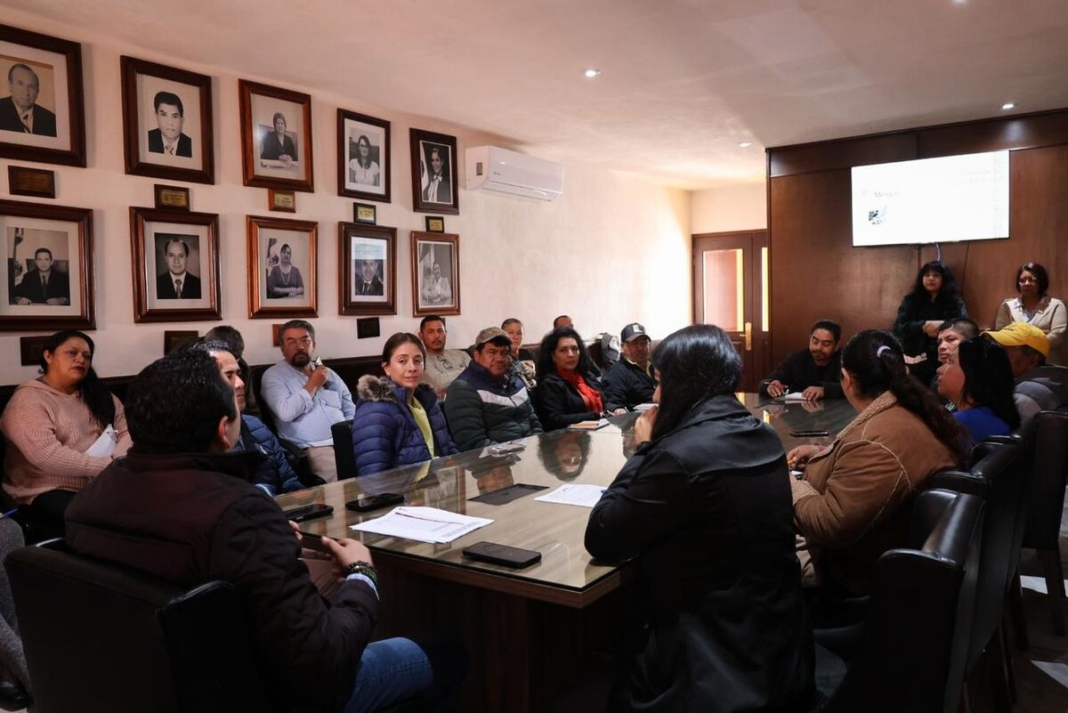 Pedro Escobedo busca levantar 