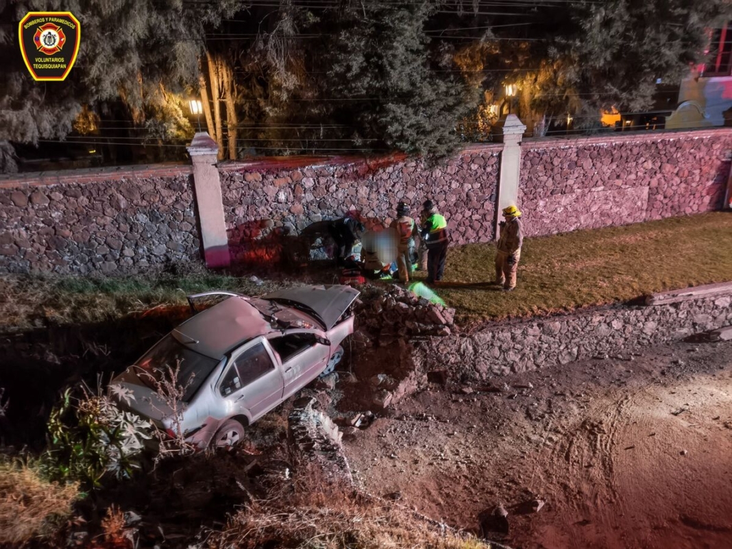 Vehículo impacta al Hotel Villa Antigua en Tequisquiapan; conductor sale ileso