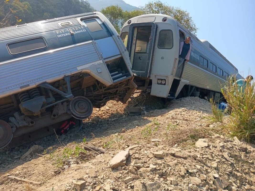 Descarrila Tren Interoceánico en Oaxaca con 250 personas a bordo; reportan 20 lesionados