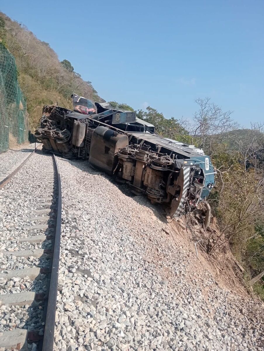 Descarrila Tren Interoceánico en Oaxaca con 250 personas a bordo; reportan 20 lesionados