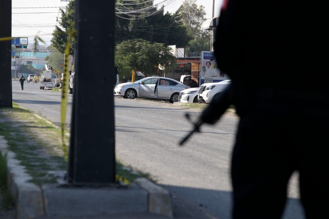 Deja ataque armado 2 muertos y 4 heridos en pensión de tráileres de San Juan del Río