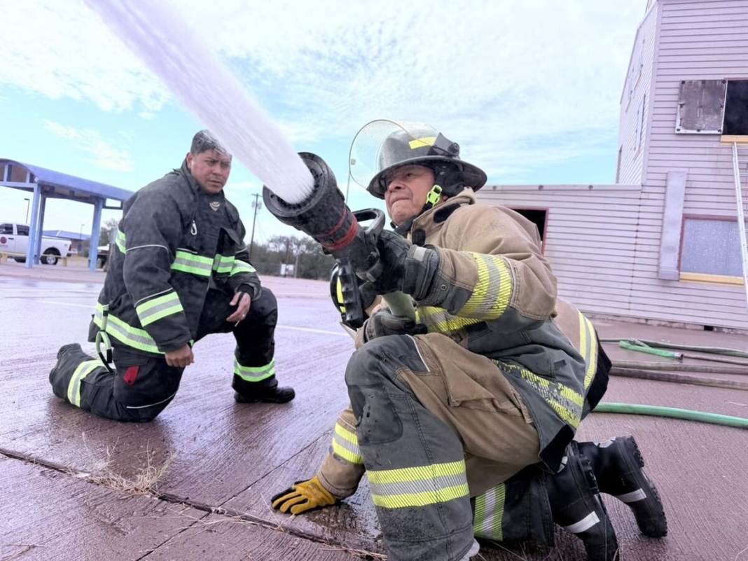 Participa personal de CEPCQ en Primer Entrenamiento Binacional de Bomberos
