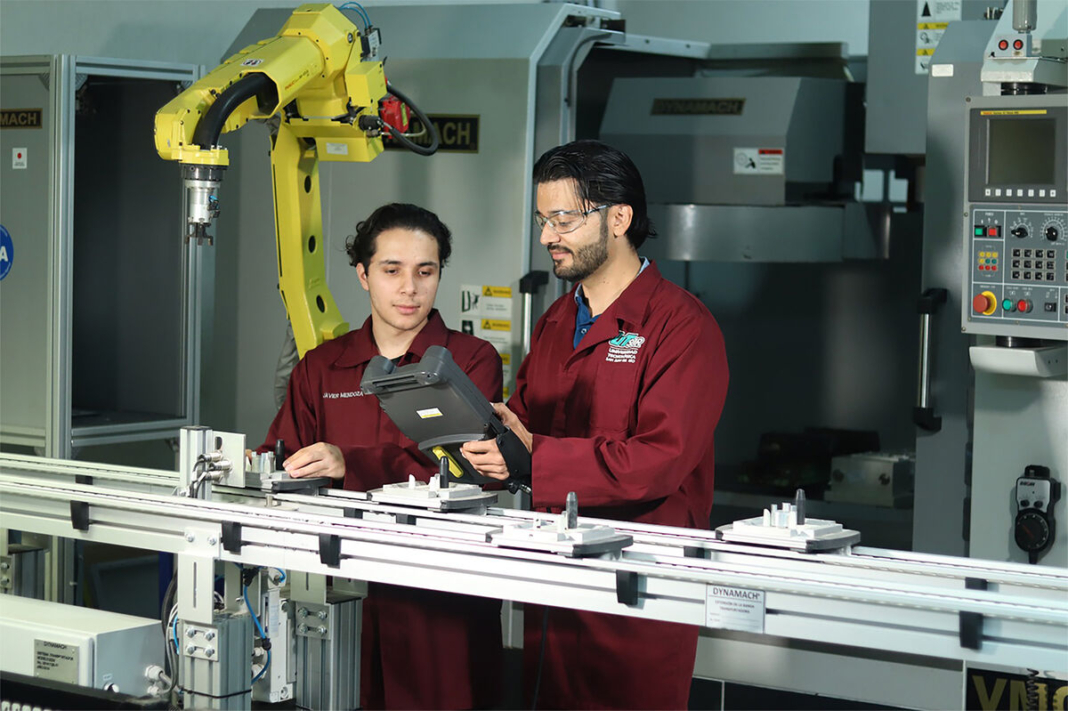 Amplía UT San Juan oferta educativa en Modelo Mixto