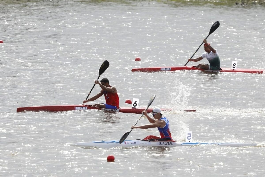 Busca kayakista de Jalpan de Serra lugar en la selección nacional rumbo a Santo Domingo 2026