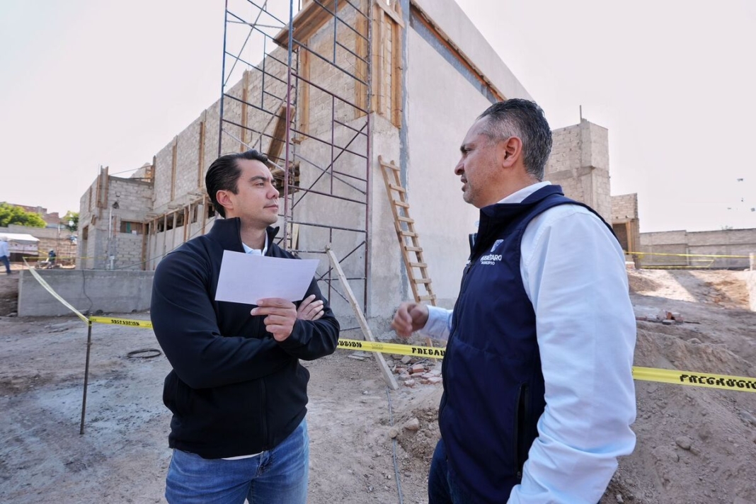 Fortalece Felifer Macías la educación en Lomas de Casablanca con nuevo auditorio escolar