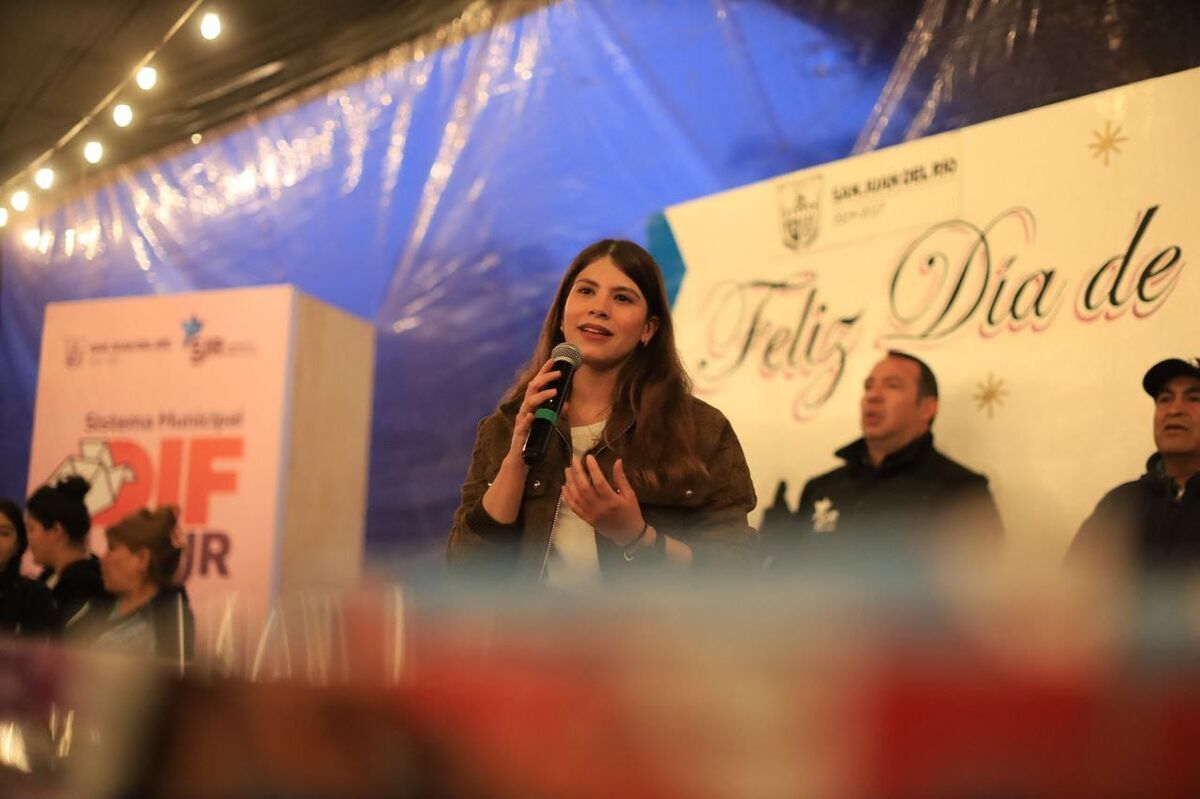 Gina Sánchez y Roberto Cabrera abrigan a familias de Soledad del Río, La Estancita y Arcila