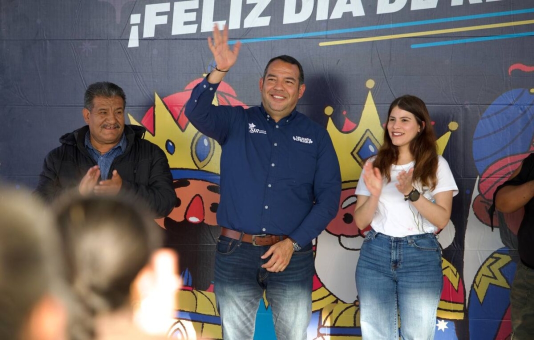 Gina Sánchez y Roberto Cabrera abrigan a familias de Soledad del Río, La Estancita y Arcila