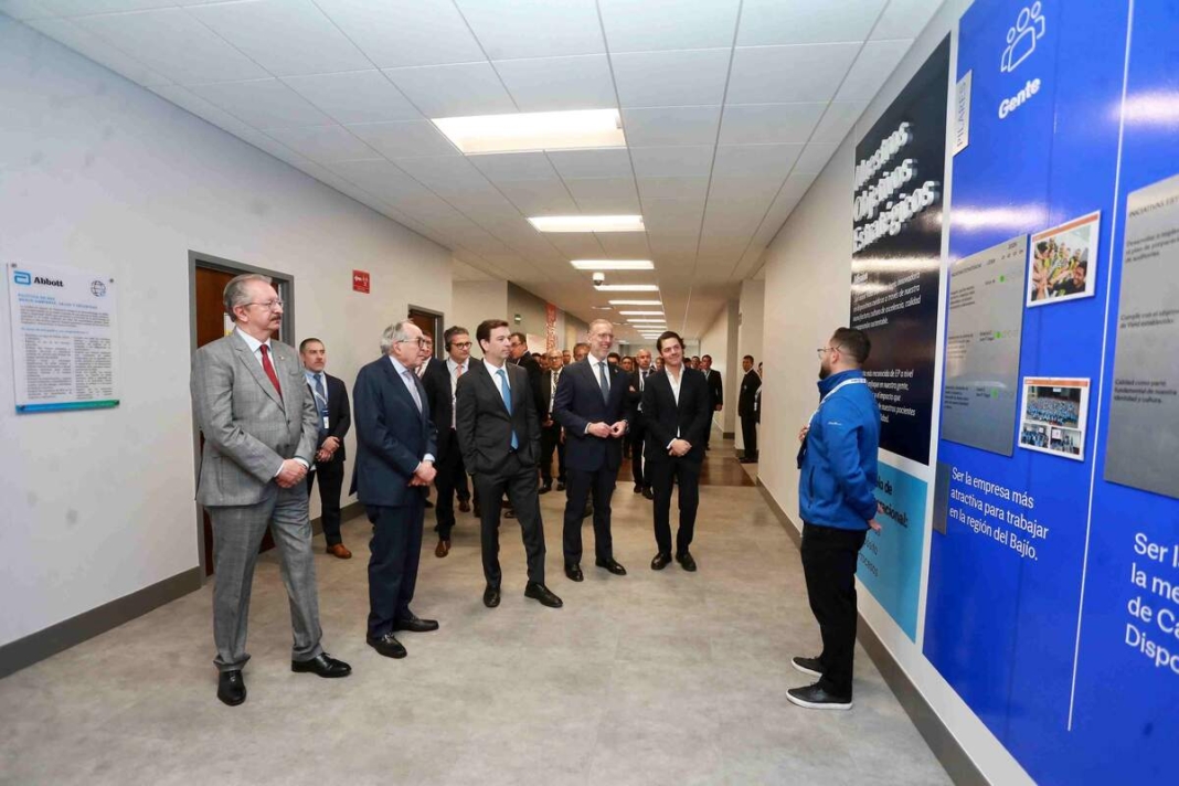 Inauguran planta de Abbott en Querétaro