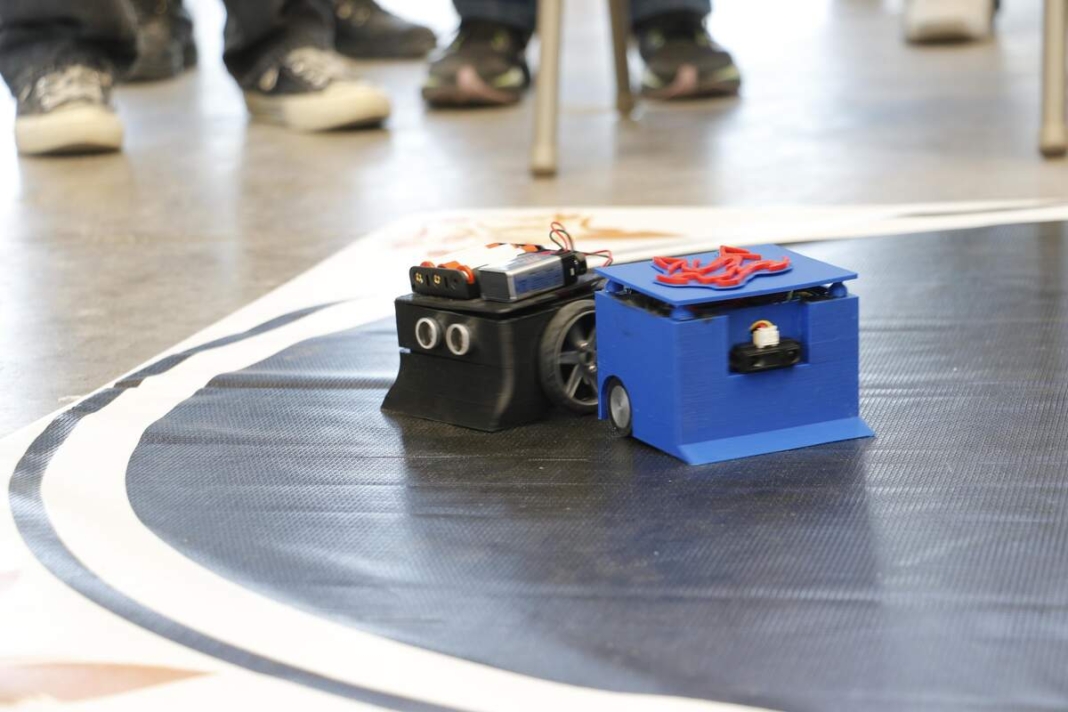 Convoca UPSRJ a jóvenes al torneo de robótica 