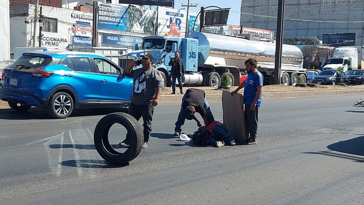 Grave, ciclista embestido por auto en Paseo Central; viajaba en bicicleta de niño