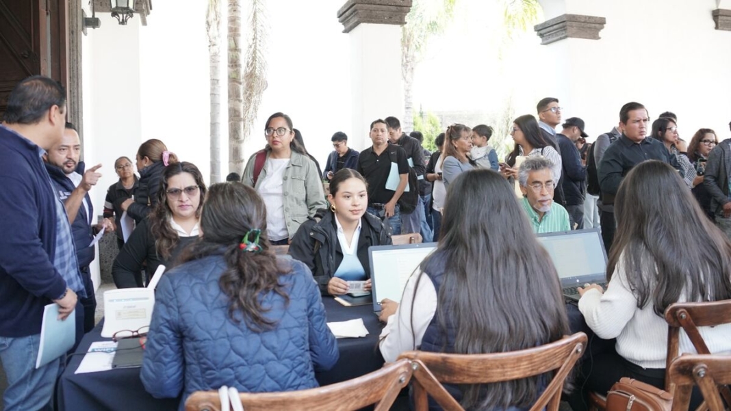 Inaugura Liliana San Martín Expo Empleo en San Juan del Río