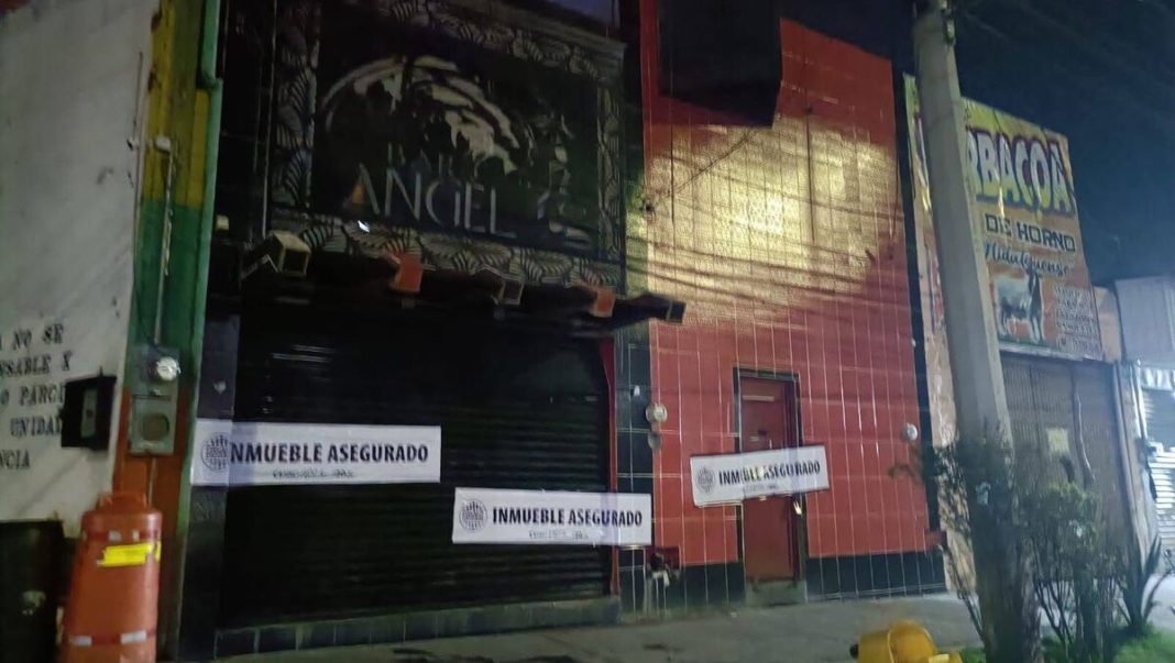 Asegura Fiscalía bar El Ángel en San Juan del Río; retienen a 4 extranjeras