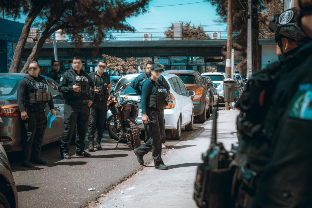 Fiscalía desmantela presunta financiera de autos en colonia Cimatario tras denuncias por fraude