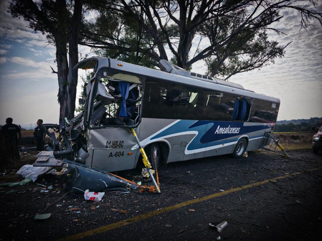 ¿Por qué el chófer del autobús Amealcenses está libre?; afectados exigen justicia
