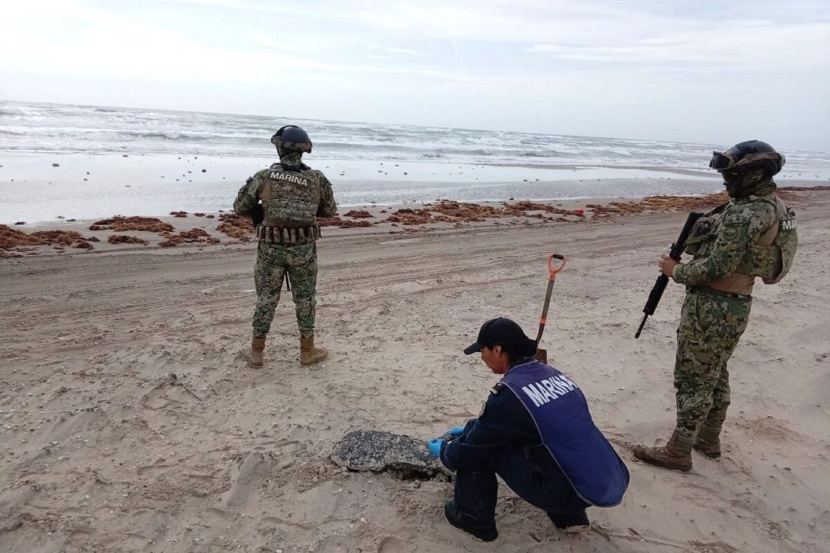 Recolectan m&aacute;s de 890 toneladas de hidrocarburo; liberan 32 playas en el Golfo de M&eacute;xico