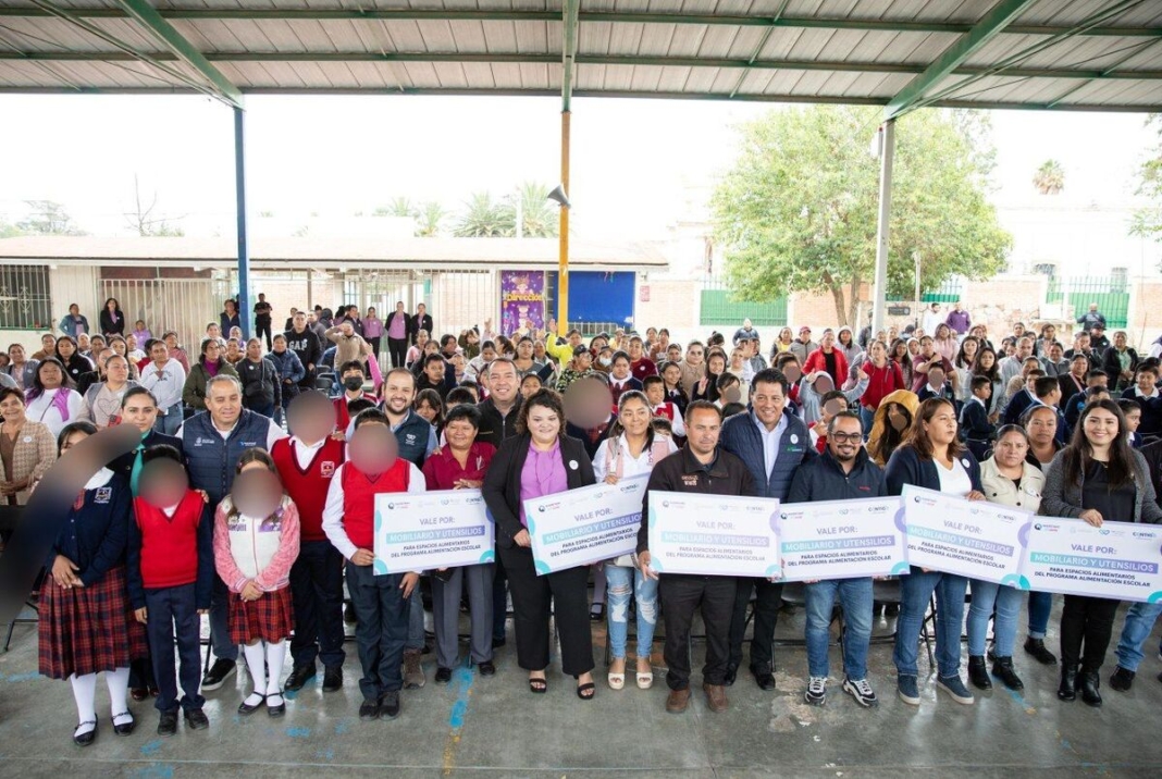 Impulsa SEDIF nutrición infantil mediante equipamiento de cocinas escolares en San Juan del Río