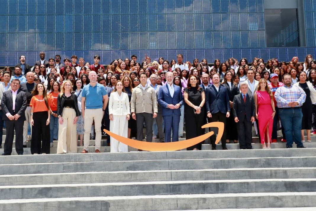Inaugura Marco Del Prete AWS Think Big Space