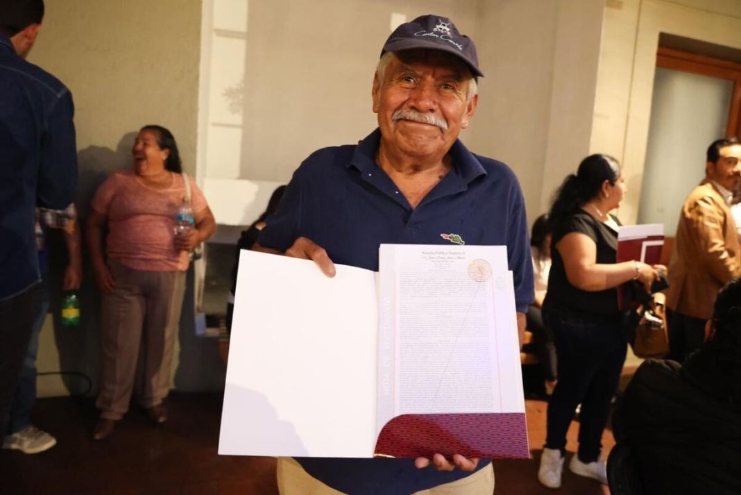 Otorga Tequisquiapan certeza jurídica a más de 100 familias con entrega de escrituras en 'Las Maravillas'