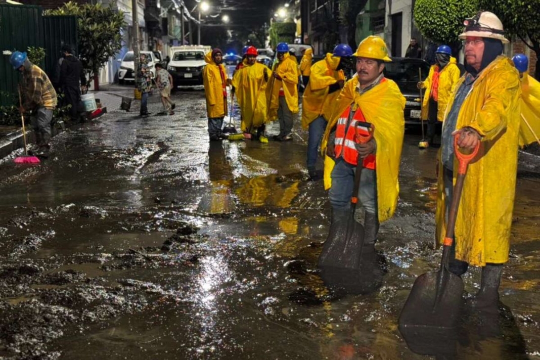 Lluvias y basura desbordan ríos Hondo y de los Remedios