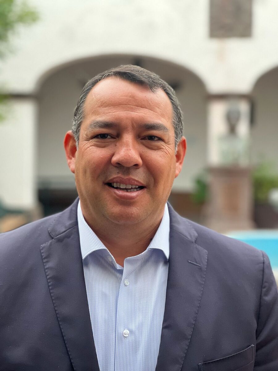 Denuncia Roberto Cabrera sabotaje a la Feria de San Juan del Río; reportan un detenido