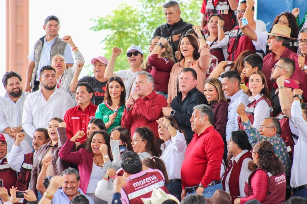 Reúne Santiago Nieto a más de mil 500 simpatizantes en San Juan del Río; busca coordinar la 4T