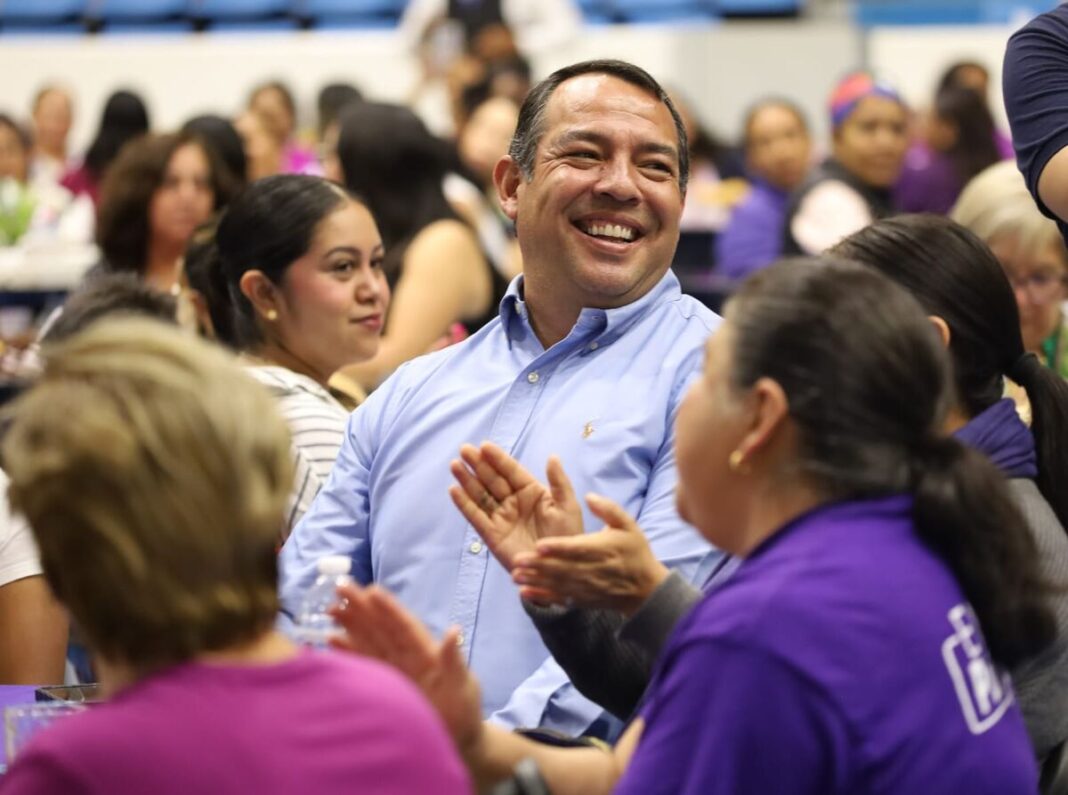 Roberto Cabrera encabeza el primer aniversario de Enlaces Púrpura que ha brindado más de 14 mil atenciones a mujeres