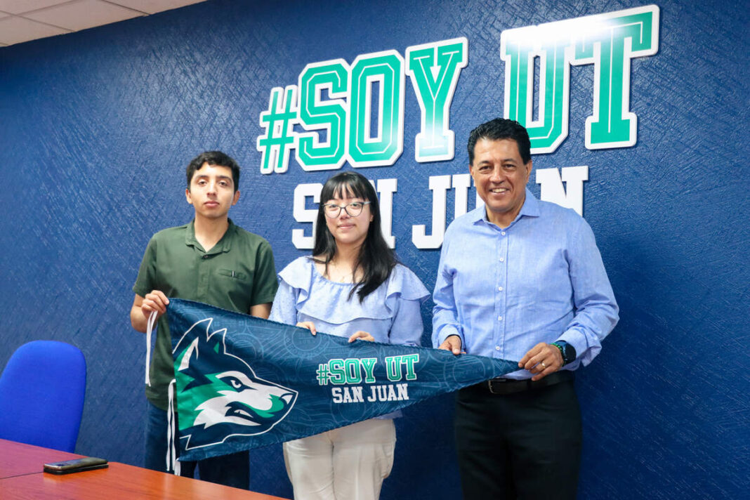 Estudiantes de la UTSJR obtienen beca para Chile y Colombia