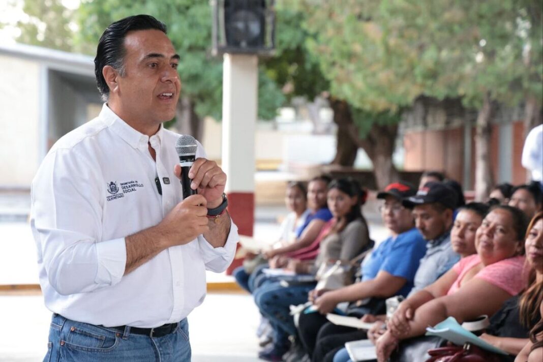 Fortalece Luis Nava permanencia escolar en Colón con transporte gratuito para zonas rurales