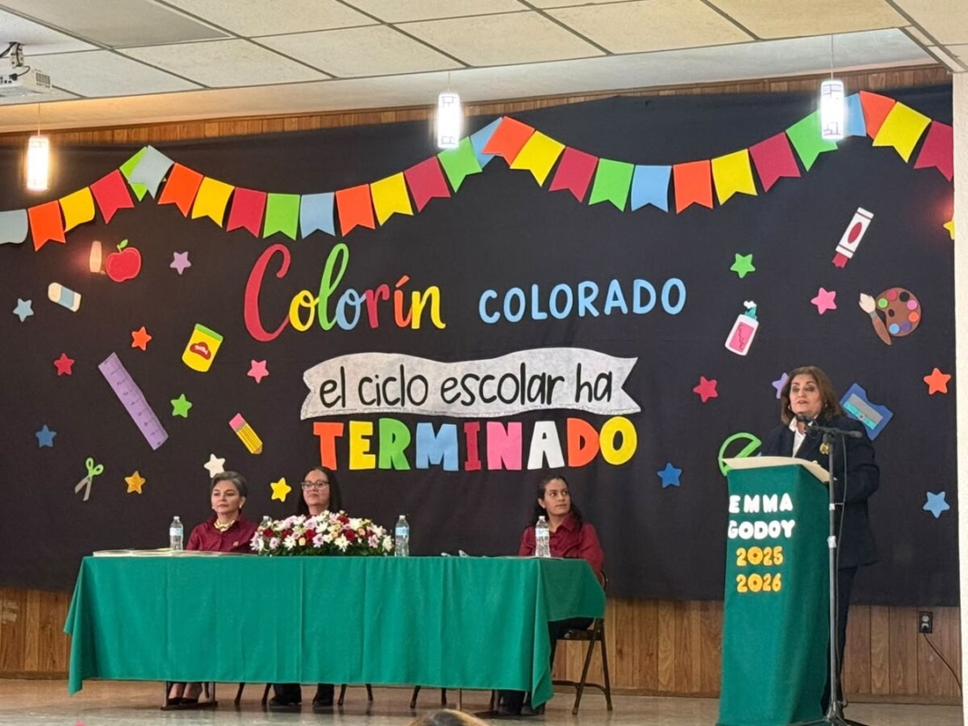 Clausura el Colegio Emma Godoy el ciclo escolar 2025-2026 con emotiva ceremonia