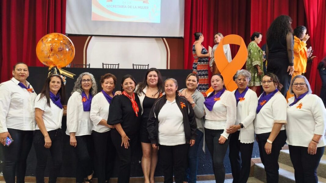 Secretaría de la Mujer entrega cerca de 80 constancias a participantes de programas del primer semestre de 2026