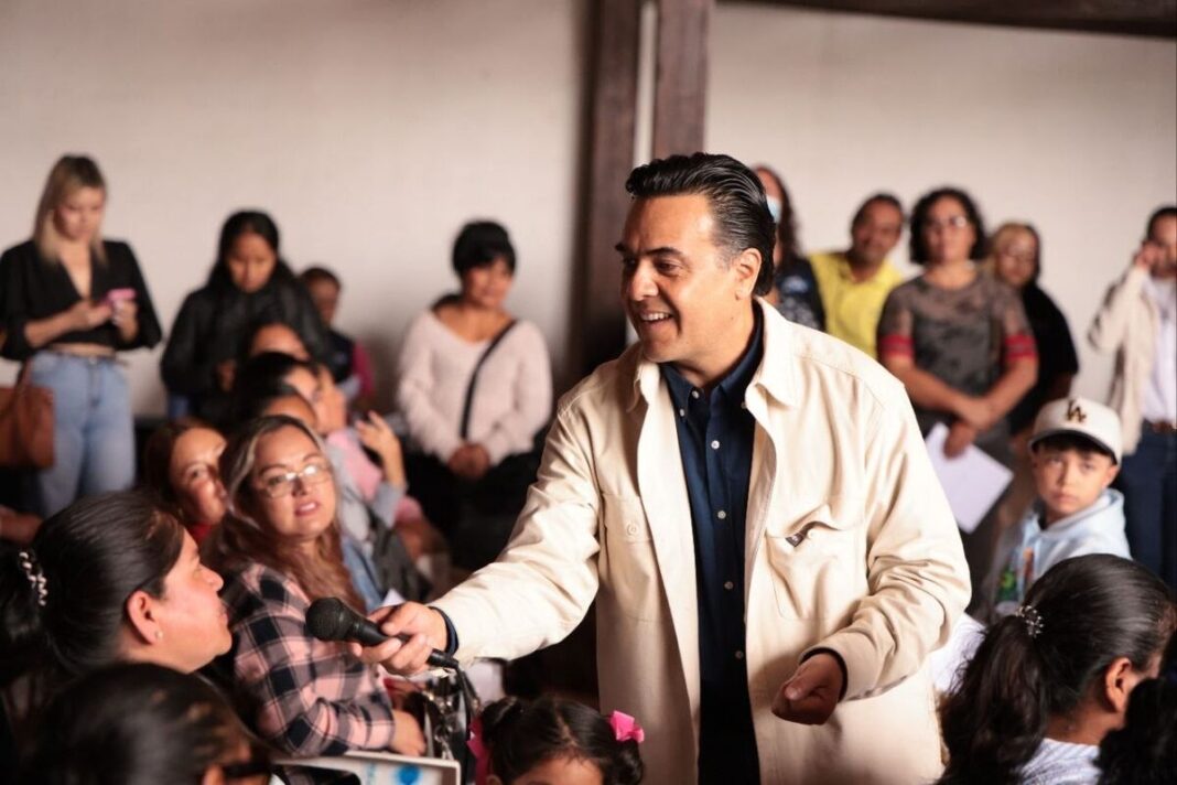 Trabajamos para que las familias de San Juan del Río vivan mejor: Luis Nava