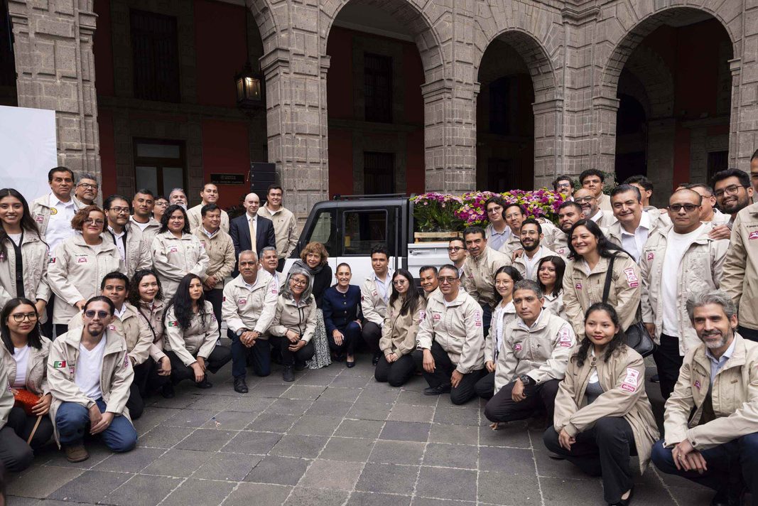 Presentan prototipo de Olinia Carga para transporte de mercancías