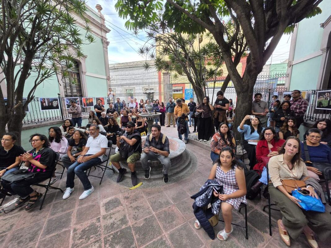 Exposición ‘Ciudad prestada 4.0’ muestra autorretratos en Querétaro