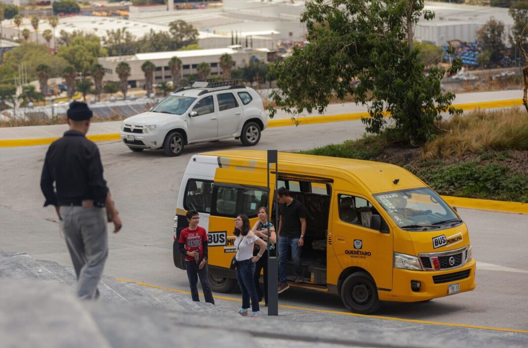 Municipio opera transporte comunitario gratuito enfocado en mujeres