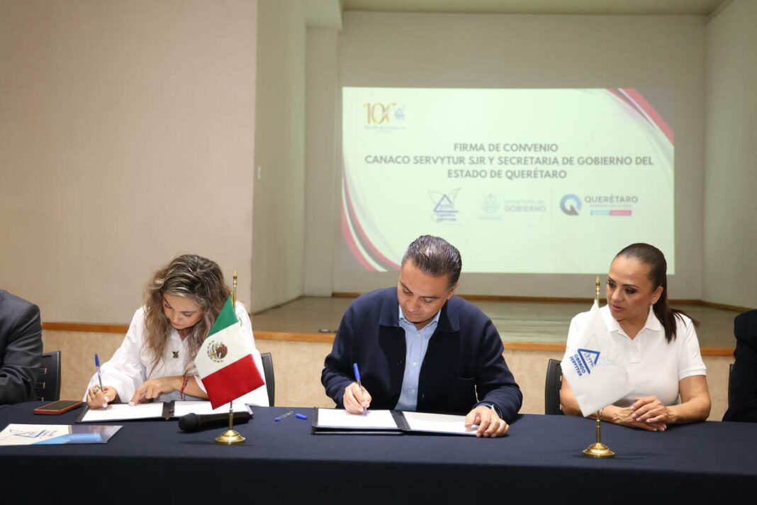 SEGOB y CANACO firman convenio para regularizar licencias de alcohol en San Juan del Río