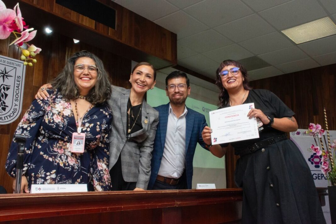 25 representantes de medios concluyen taller de perspectiva de género en Querétaro