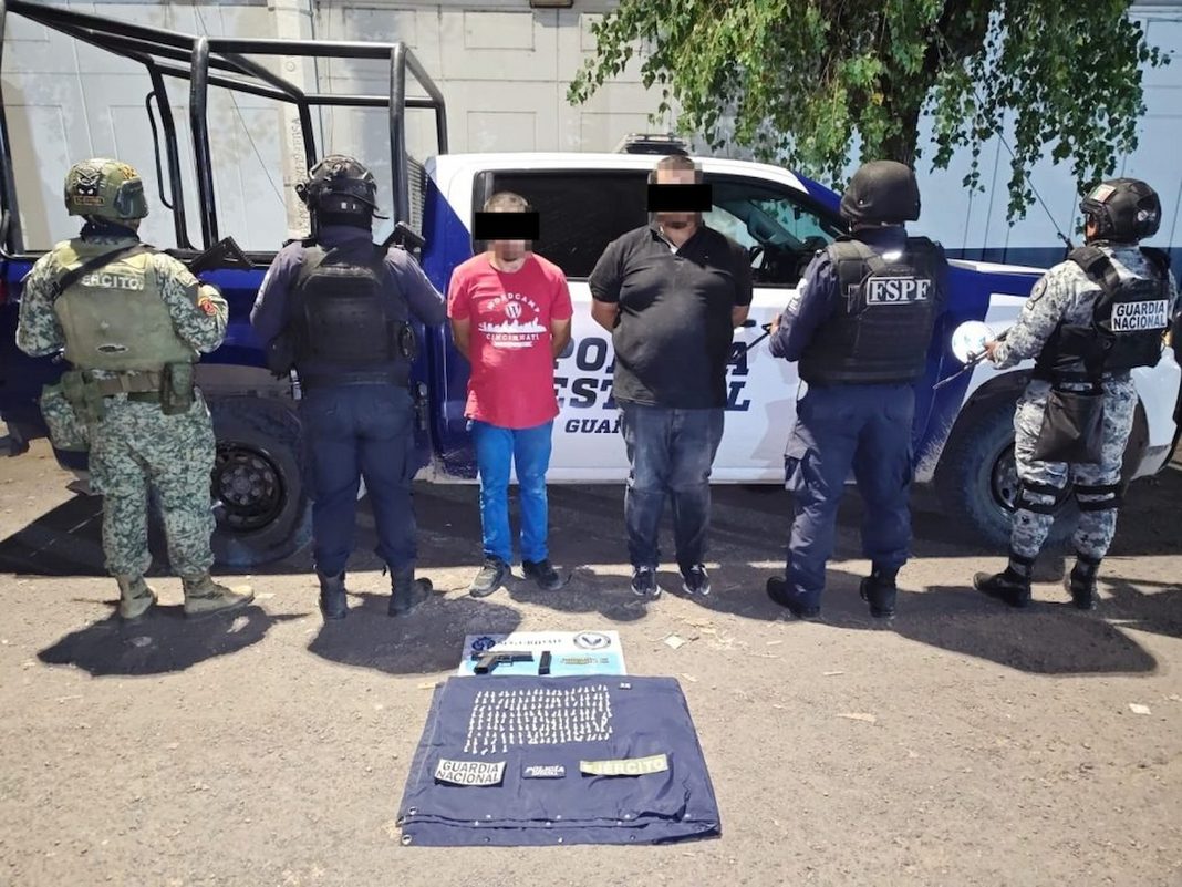 Detienen a cuatro personas y aseguran dos armas y 177 dosis en San Francisco del Rincón