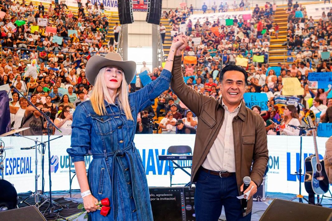 Luis Nava reúne a 4 mil 500 personas en el Ecocentro Expositor
