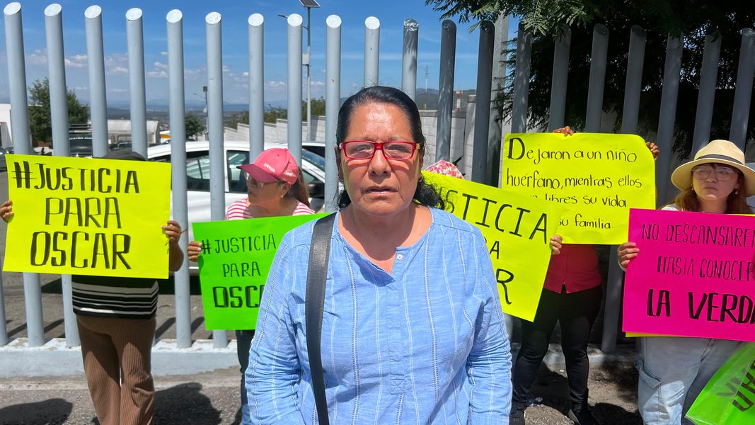 Protesta en San Juan del Río exigen justicia por Óscar, muerto en detención